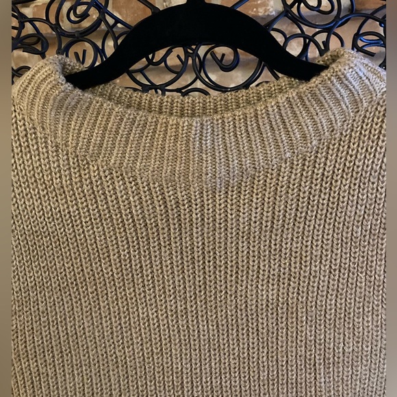 Chico’s Golden Metallic Latte Sleeveless Sweater - Picture 2 of 10